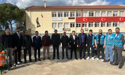 Aydın Ülkü Ocaklarından Akyeniköylü öğrencilere kırtasiye desteği