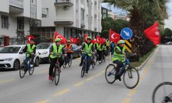 Aydın’da öğrenciler bayrak sevgisi için pedal çevirdi