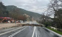 Aydın'da yağış sonucu yol çöktü
