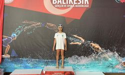 Aydınlı genç yüzücüden 5 birincilik