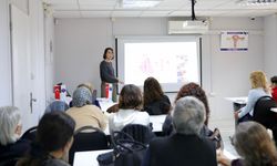 Didim Belediyesi Ergenlik ve İlk Gençlikte Kadın Sağlığı Eğitimi Düzenlendi