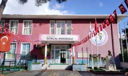 Efeler’de ikinci dönem "Bayrak Sevgisi" dersiyle başlayacak