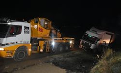 Karacasu'da TIR kazası: 1 yaralı