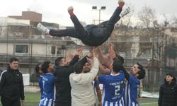 Mutluluktan havalara uçurdular