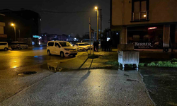 14 yaşında çocuk, otobüs durağında silahla vurulmuş halde bulundu