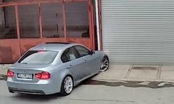 Drift yaparken dükkana girdi