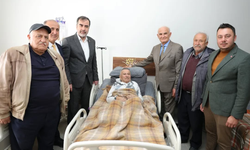AK Parti’den eski başkana vefa ziyareti