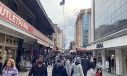 Aydın’da bayram yoğunluğu: Yağcılar çarşısı tıklım tıklım