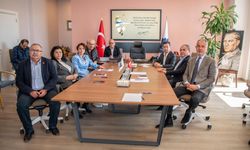 Başkan Aras, Günel'e destek için Kuşadası’nda