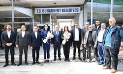 Başkan Erol, Çerçioğlu'nu çiçeklerle karşıladı