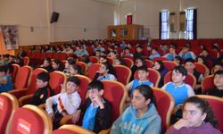 “Cumhuriyetin gizli kahramanı kadınlar” oyunla onurlandırıldı