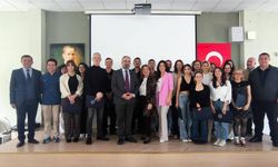 ''Deli Dumrul Rehber Olsa' ADÜ'lü öğrencilerin sahnesinde canlandı