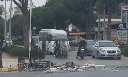 Didim'de kaza: Alkol şişeleri yola savruldu