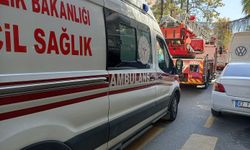 Evinde düşen yaşlı kadını itfaiye ekipleri kurtardı