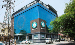 Aydınlı yazarın hayatını Hindistan’da çaldılar