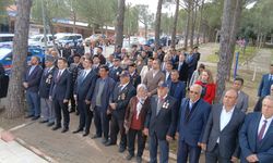 Karacasu'da şehitlere saygı: Şehitler anıtı ve şehit kabirlerinde dualar edildi