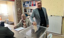 Nazilli Saadet Partisi’nde yeni dönem: Kırca bıraktı, Sağat başladı