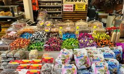 Nazilli'de bayram tezgahları renklendi: Esnaf arife gününü bekliyor