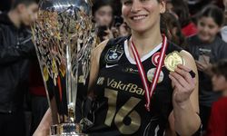 Nazillili Aylin, kupayı kaldırdı