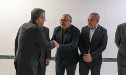 Özgür Özel Kuşadası'nda