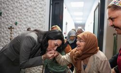 Sarıbaş, yaşlı çınarların duasını aldı