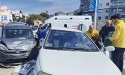 Aydın'da ters yön kaza getirdi; 2 yaralı