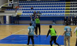 Genel Başkan, Aydın'da basketbol oynadı: Gençlere örnek oldular