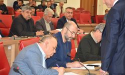 Mecliste “ret”, meydanda “hizmet çağrısı”: Zencirci’nin sözleri tartışma yarattı