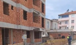 İnşaat çatısından düşen işçi hayatını kaybetti