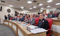 Aydın BŞB Meclisi Gerilimli Başladı