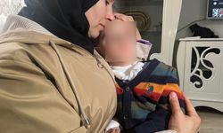 Parkta korkunç olay: İki yaşındaki çocuk boğazından bıçaklandı