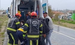 Otomobil tarlaya uçtu; 4 yaralı