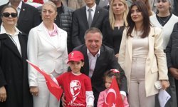 Atatürk Meydanı’nda çocuklar için "Gelecek manifestosu"