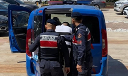 Aydın'da yol verme tartışması kavgaya dönüştü; Yaralı hastaneye, şüpheli cezaevine