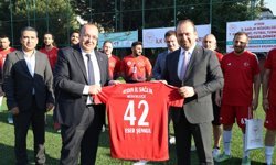 Aydın'da sağlık personeli bu kez sahada ter döküyor