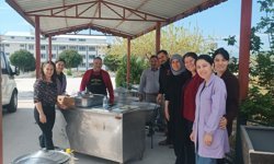 Buharkent Zafer Ortaokulu’nda dayanışma rüzgarı: 'Pilav Kermesi' düzenlendi