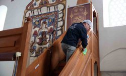 Büyükşehir camilerde temizlik çalışmalarını sürdürüyor