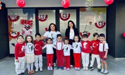 Efeler’in minikleri 23 Nisan’ı kutladı