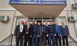 Emekliler görev başındakileri ziyaret etti :TEMAD jandarmada