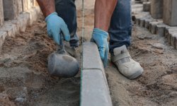 İncirliova Fevzi Paşa Caddesi’ne neşter; Esnaf ve yayalar rahat edecek