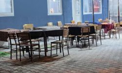 İncirliova’da yol ve kaldırımlar, kahvehane oldu