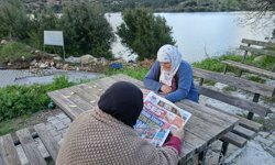 Köyüne gazeteci gelen Hatice Teyze'nin masum mutluluğu