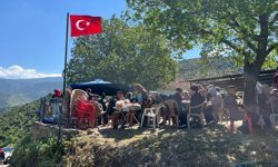 Nazilli’de vatandaşlar “Karataş Dedesi Keşkek Hayrı’da bir araya geldi