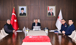 Okullarda güvenlik seferberliği: Vali Canbolat kritik toplantıya katıldı