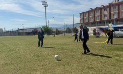 Çocuklar gibi şen oldular: Nazilli’de müdürler resmiyete mola verdi