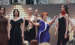 Aydın'da moda rüzgarı: Sokak defilesi ilgiyle izlendi