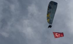 Nazilli semalarında 19 Mayıs coşkusu :Emekli pilottan unutulmaz gösteri