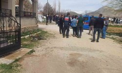 4 çocuk annesi eşini öldürüp canına kıydı