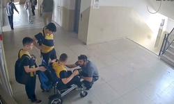 Helal olsun sana hocam: Öğrencisini sırtında taşıdı