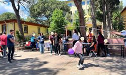 Bozdoğan MYO öğrencileri özel eğitim öğrencileriyle bir araya geldi